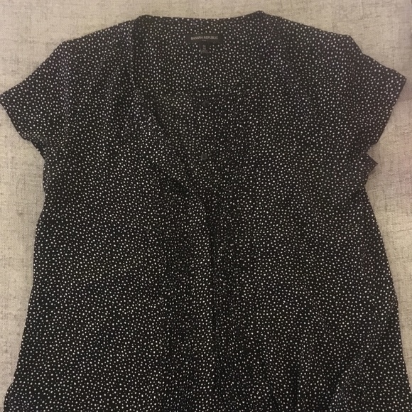 COPY - Banana Republic Factory top - Picture 1 of 2
